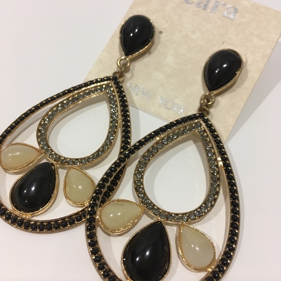3 for 20$ NWT CARA earrings - Picture 3 of 5
